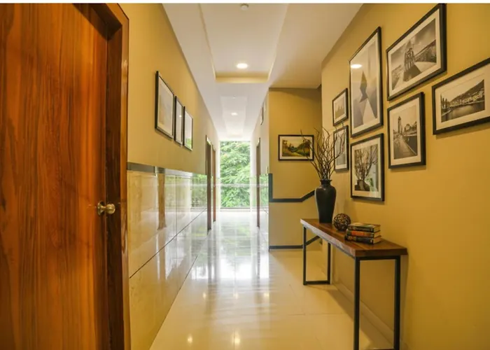 Fabhotel Royal Palace Indore